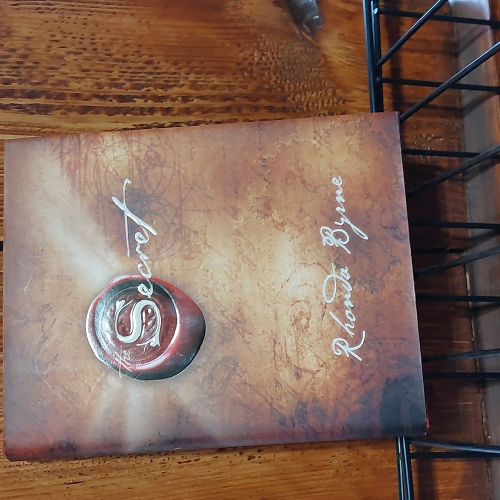 Book "The Secret"  2/20$
